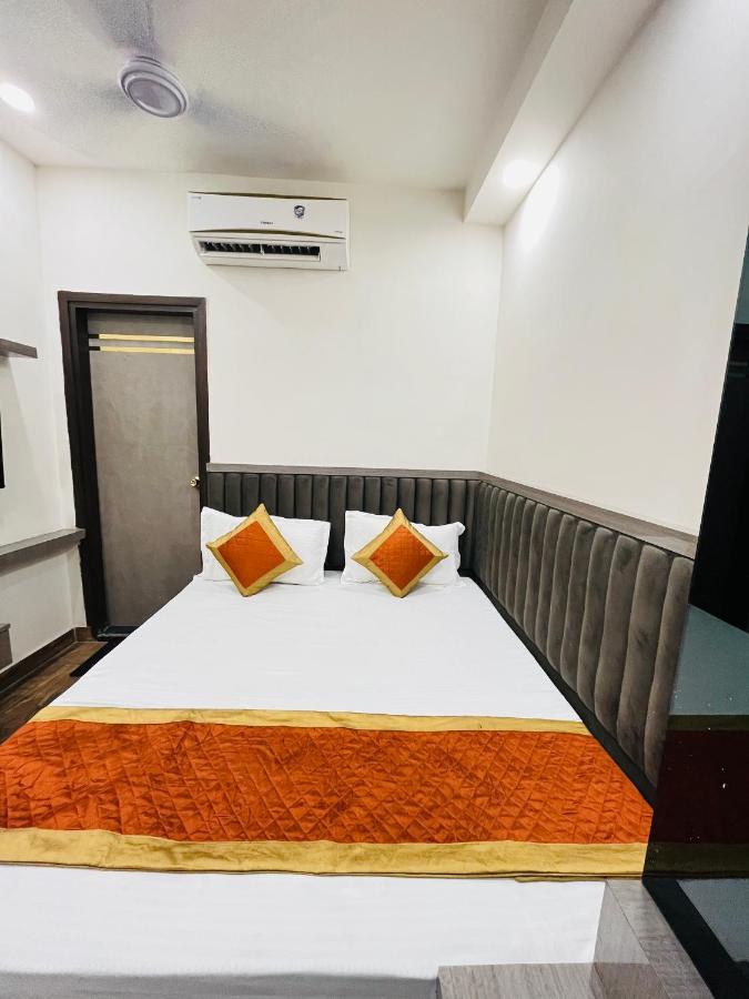 Hotel Red Stone Inn - Near New Delhi Railway Station - Paharganj Ngoại thất bức ảnh