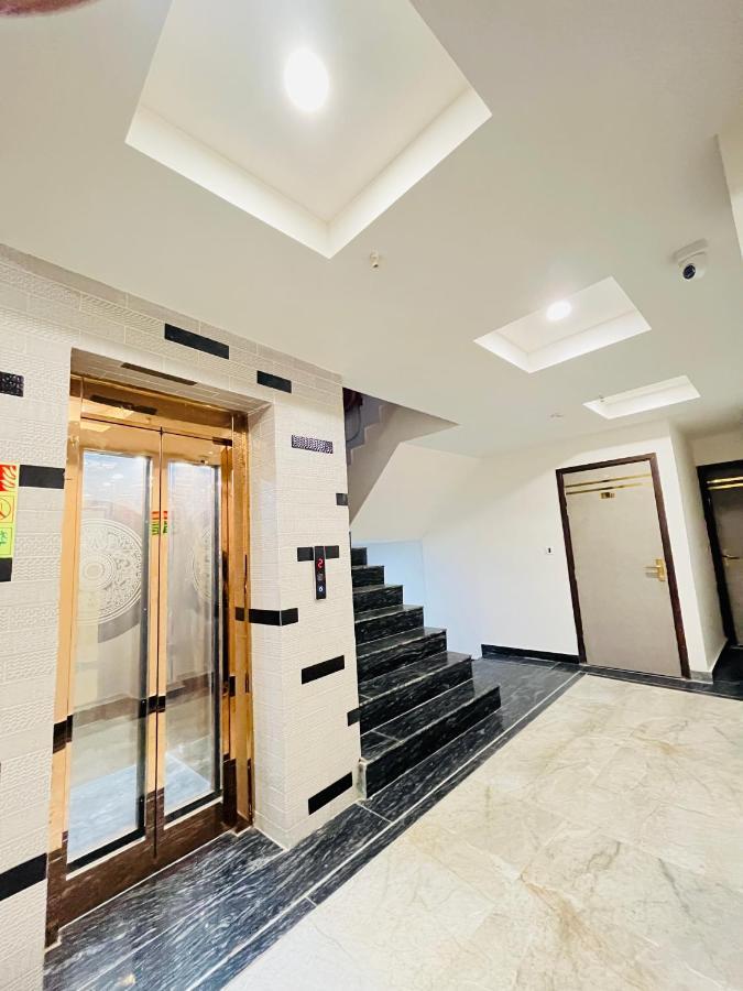 Hotel Red Stone Inn - Near New Delhi Railway Station - Paharganj Ngoại thất bức ảnh