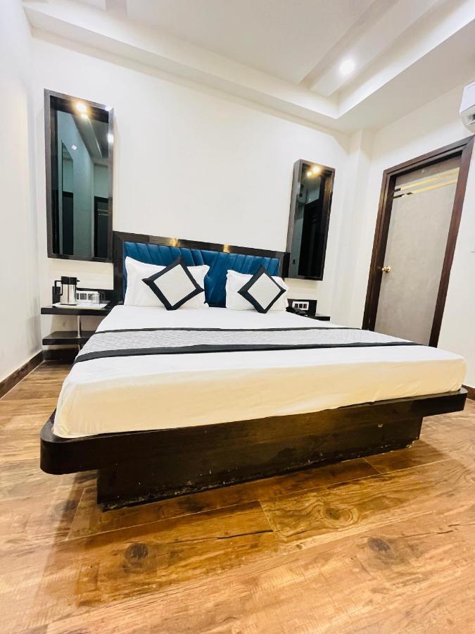 Hotel Red Stone Inn - Near New Delhi Railway Station - Paharganj Ngoại thất bức ảnh