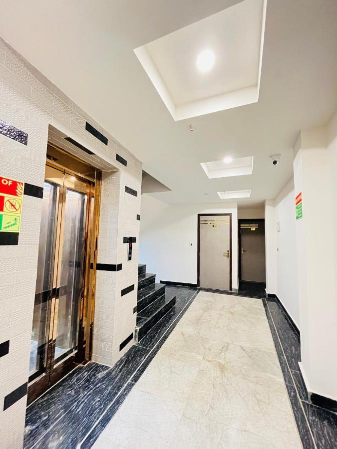 Hotel Red Stone Inn - Near New Delhi Railway Station - Paharganj Ngoại thất bức ảnh