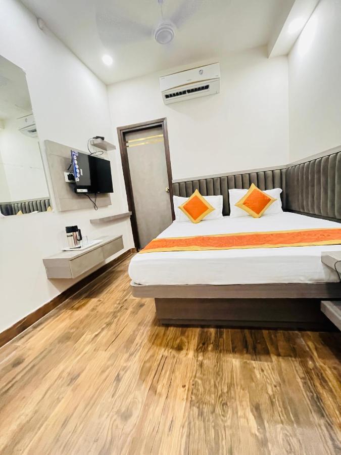 Hotel Red Stone Inn - Near New Delhi Railway Station - Paharganj Ngoại thất bức ảnh