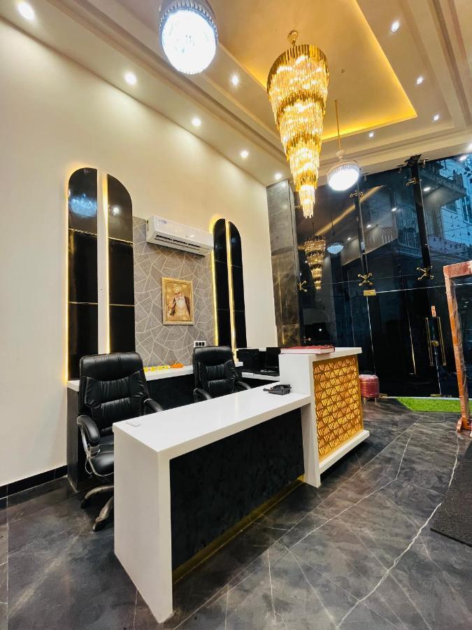 Hotel Red Stone Inn - Near New Delhi Railway Station - Paharganj Ngoại thất bức ảnh