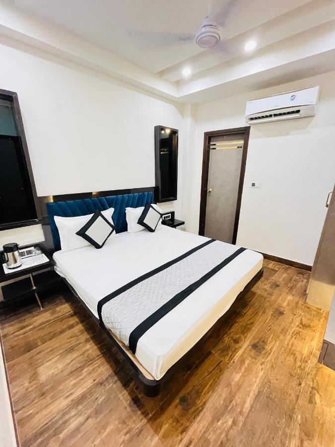 Hotel Red Stone Inn - Near New Delhi Railway Station - Paharganj Ngoại thất bức ảnh